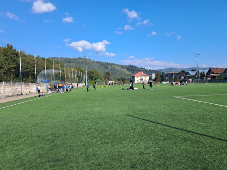 Projektu sa zapojili domáce športové kluby TJ Tatran Krásno – vzpieranie, Atletický klub Krásno, Krásno Gymnastika, FK Tatran Krásno nad Kysucou, tréneri pôsobiaci v školách a ZŠ Krásno nad Kysucou s cieľom priblížiť jednotlivé športy a pohybové aktivity 